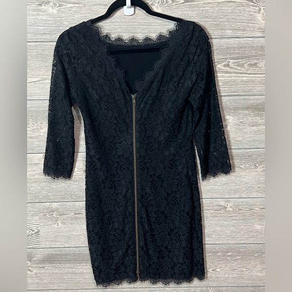 Diane von Furstenberg Lace Sheath Mini Dress Size 6 Black - Picture 9 of 9